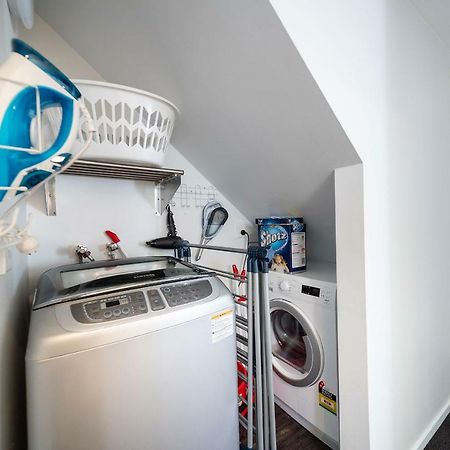 Central Family Home Cbd 1 Min Walk Κουίνσταουν Εξωτερικό φωτογραφία