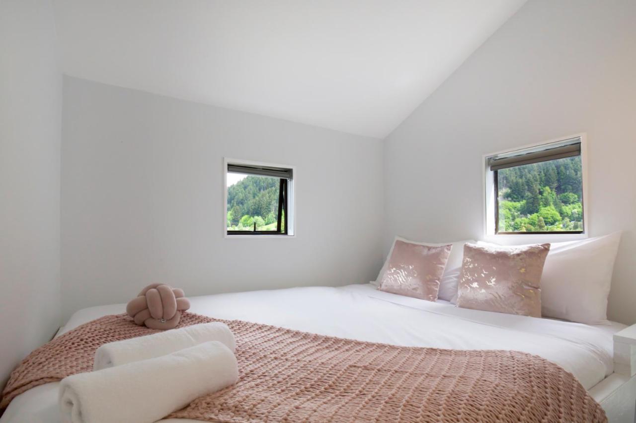 Central Family Home Cbd 1 Min Walk Κουίνσταουν Εξωτερικό φωτογραφία